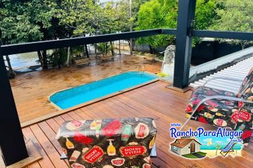 Rancho Fonte 1 para Alugar em Rifaina - Vista da Sacada para a Piscina