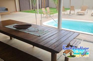 Rancho Sobrado para Alugar em Rifaina